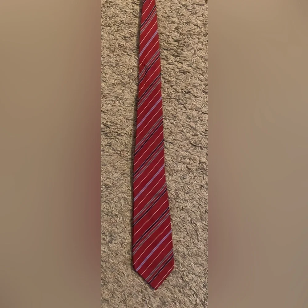 Banana Republic Silk Tie 57”L x 3.5W